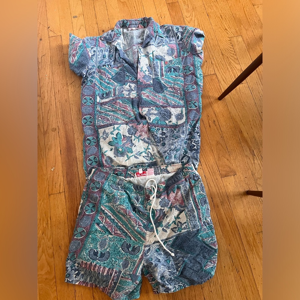 Men’s two piece set. Pasley pattern medium